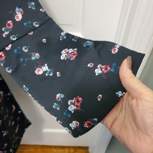 Banana Republic Floral Print Bateau Neck Open Back Dress Size 2, Cocktail Party - Picture 4 of 12